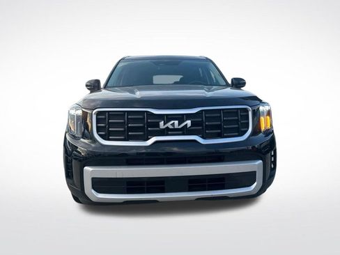 Used 2025 Kia Telluride S FWD image 3