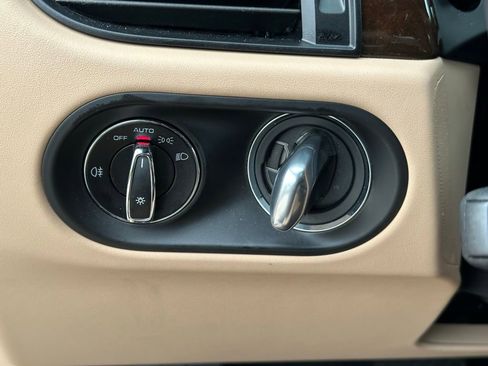 Used 2025 Porsche Macan image 33