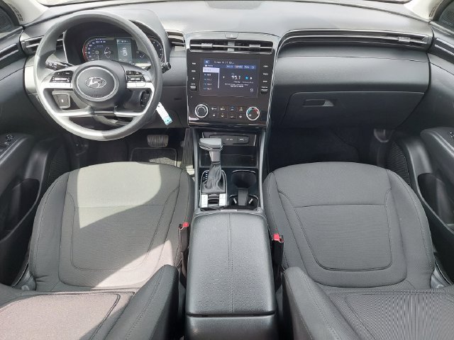 Used 2024 Hyundai Tucson SE AWD/4WD image 3