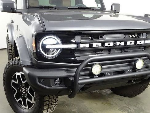 Used 2022 Ford Bronco Outer Banks image 45