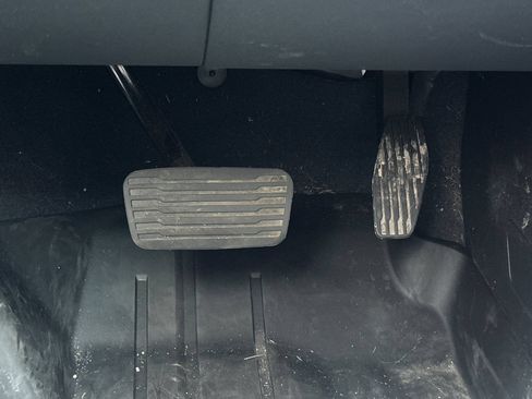 Used 2026 Chevrolet Silverado EV Trail Boss AWD/4WD image 41