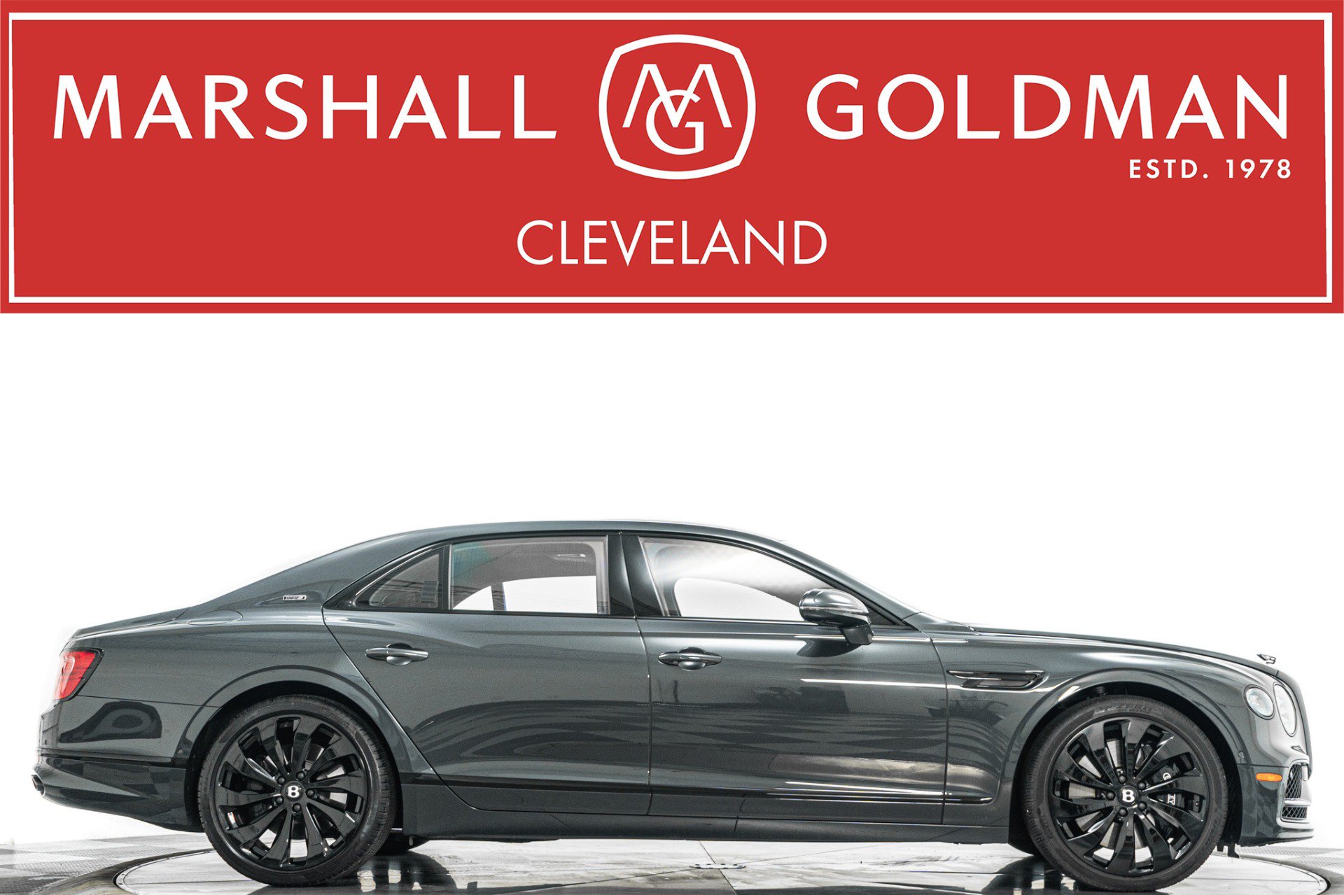 Used 2024 Bentley Flying Spur V8 AWD/4WD image 1