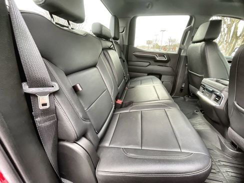 Used 2022 GMC Sierra 1500 SLT w/ SLT Convenience Package image 27