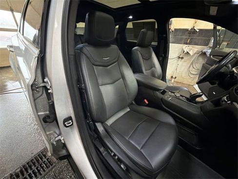 Certified 2020 Cadillac XT5 Premium Luxury w/ LPO, Floor Liner Package image 26