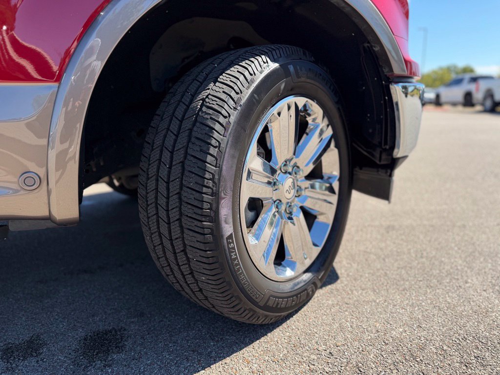 Used 2018 Ford F150 King Ranch w/ Equipment Group 601A Luxury AWD/4WD image 8