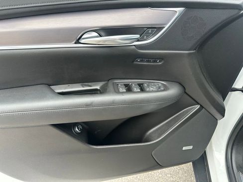 Used 2019 Cadillac XT5 Luxury image 24