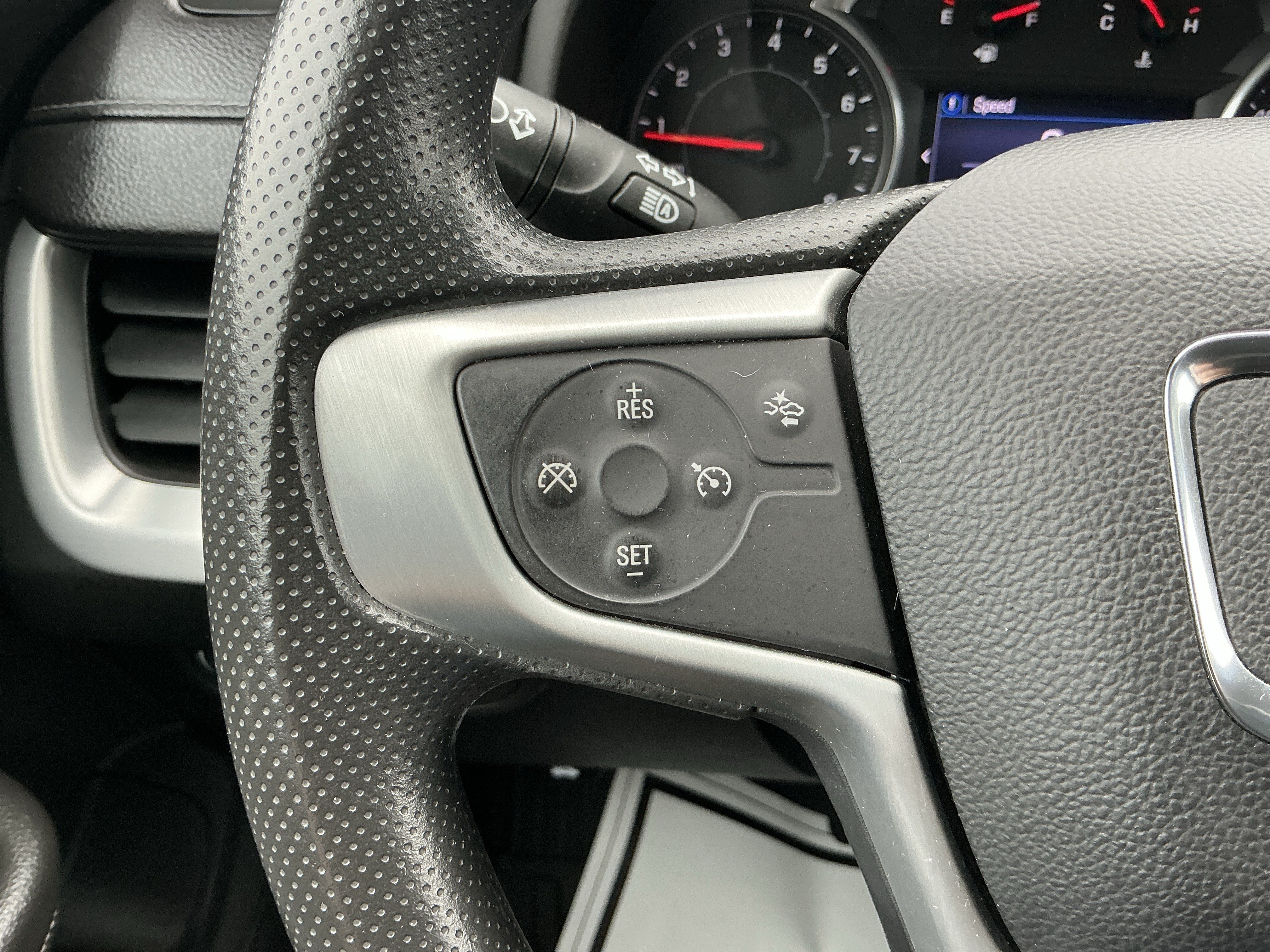 Used 2022 GMC Terrain SLE w/ Driver Convenience Package AWD/4WD image 17