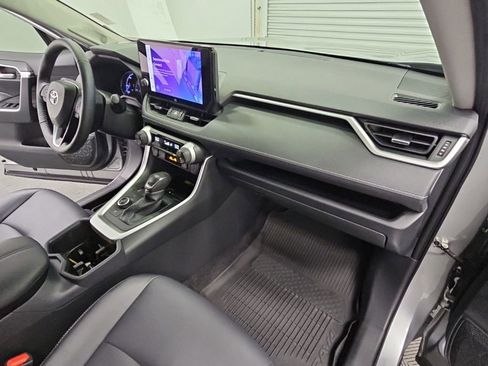 Used 2025 Toyota RAV4 XLE Premium AWD/4WD image 41