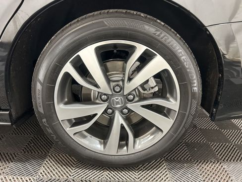 Used 2024 Honda Odyssey Touring image 35