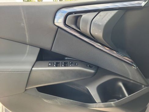 New 2025 BMW X3 xDrive30i w/ Convenience Package image 21