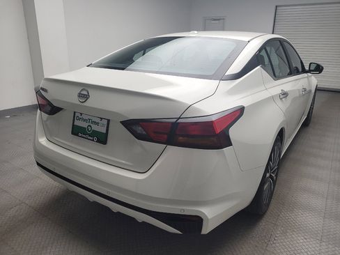Used 2025 Nissan Altima 2.5 SV FWD image 7