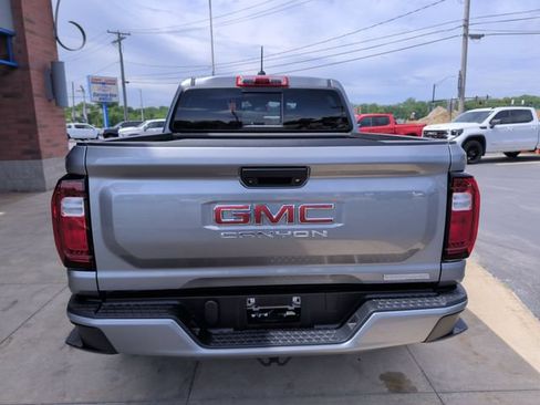 Used 2024 GMC Canyon Elevation w/ Convenience Package AWD/4WD image 8