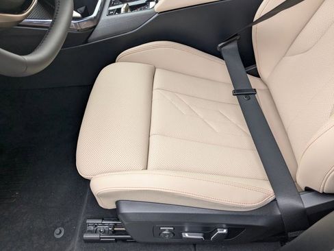 Used 2025 BMW X3 xDrive30i w/ Convenience Package AWD/4WD image 4