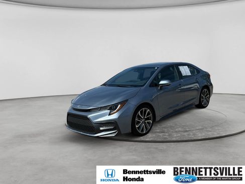 Used 2021 Toyota Corolla SE FWD image 1