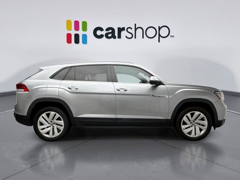Used 2022 Volkswagen Atlas Cross Sport SE image 6