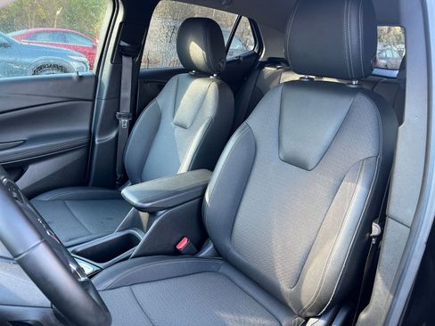 Used 2025 Buick Encore GX Preferred image 34