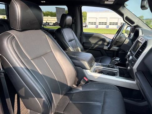 Used 2018 Ford F150 Lariat w/ Equipment Group 502A Luxury AWD/4WD image 13