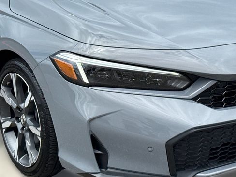 Certified 2025 Honda Civic Sport Touring image 10