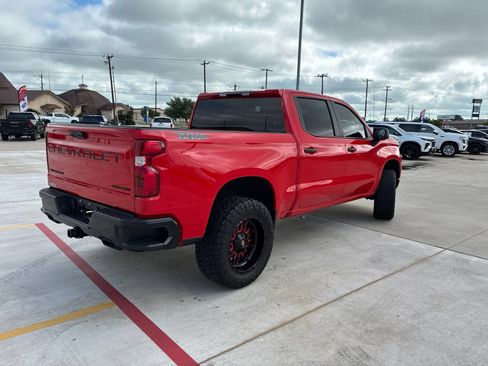 Used 2026 Chevrolet Silverado 1500 Custom Trail Boss w/ Dark Appearance Package AWD/4WD image 3