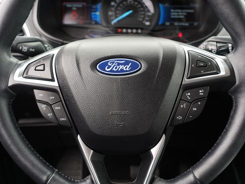 Used 2023 Ford Edge SEL w/ Convenience Package image 28