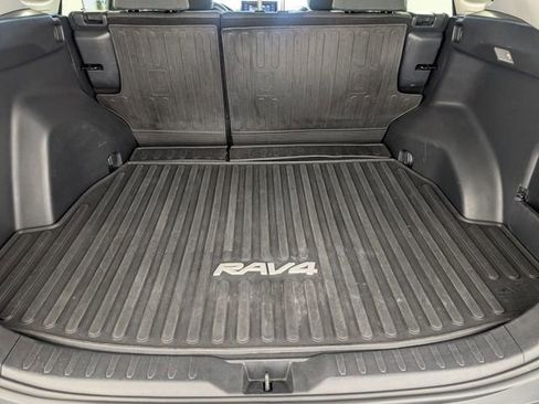 Used 2019 Toyota RAV4 XLE w/ Convenience Package AWD/4WD image 29