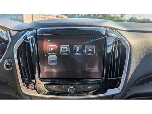 Used 2019 Chevrolet Traverse RS image 25