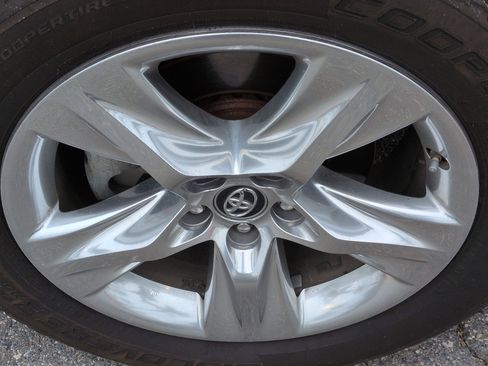 Used 2019 Toyota Highlander Limited image 13