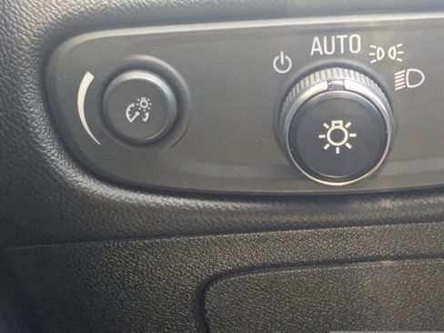 Used 2023 Chevrolet Malibu LT image 31