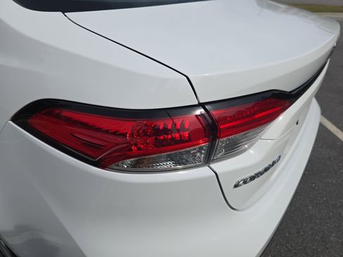 Used 2024 Toyota Corolla LE image 36