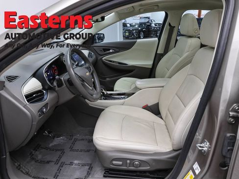 Used 2024 Chevrolet Malibu LT FWD image 14
