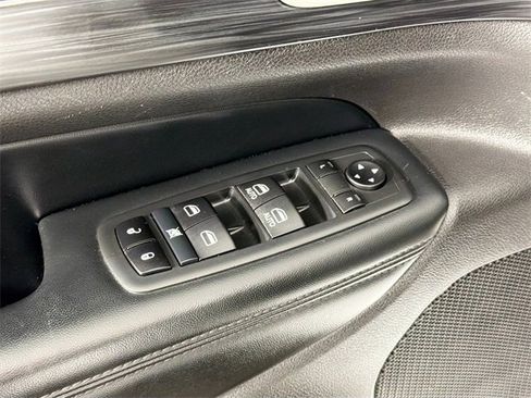 Used 2020 Jeep Grand Cherokee Altitude image 17