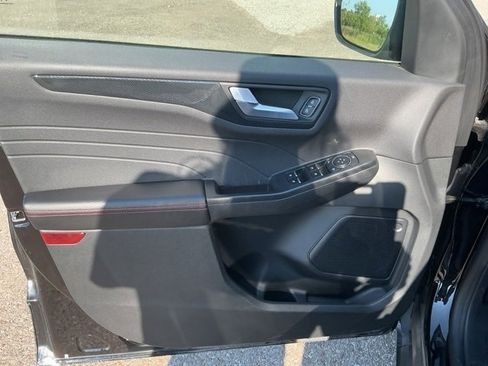 Used 2024 Ford Escape ST-Line w/ Tech Pack #1 image 16