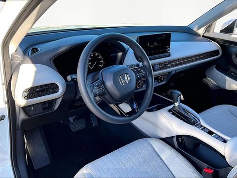 Used 2025 Honda HR-V LX image 14