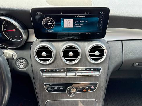 Used 2020 Mercedes-Benz C 300 4MATIC Sedan image 29