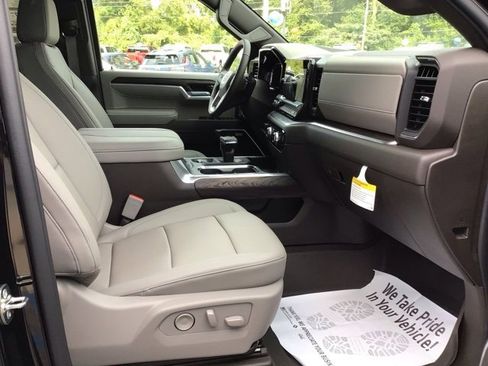 New 2026 GMC Sierra 1500 SLT w/ SLT Convenience Package image 27