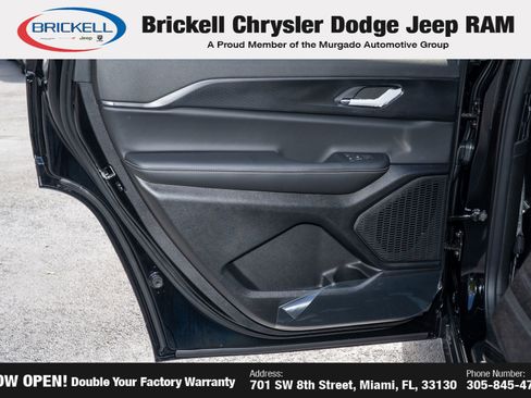 New 2025 Jeep Grand Cherokee L Altitude image 13