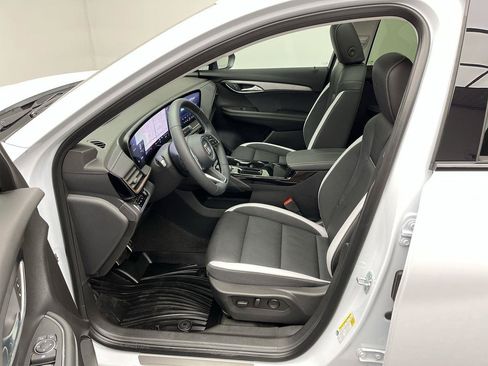Used 2026 Buick Envision Sport Touring AWD/4WD image 3