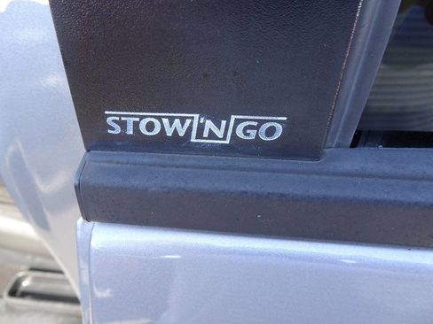 Used 2013 Dodge Grand Caravan SE image 21