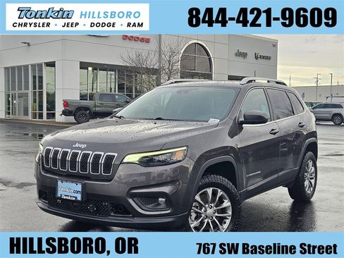 Certified 2021 Jeep Cherokee Latitude Lux w/ Trailer Tow Group image 1
