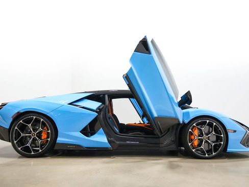 Used 2025 Lamborghini Revuelto AWD/4WD image 57