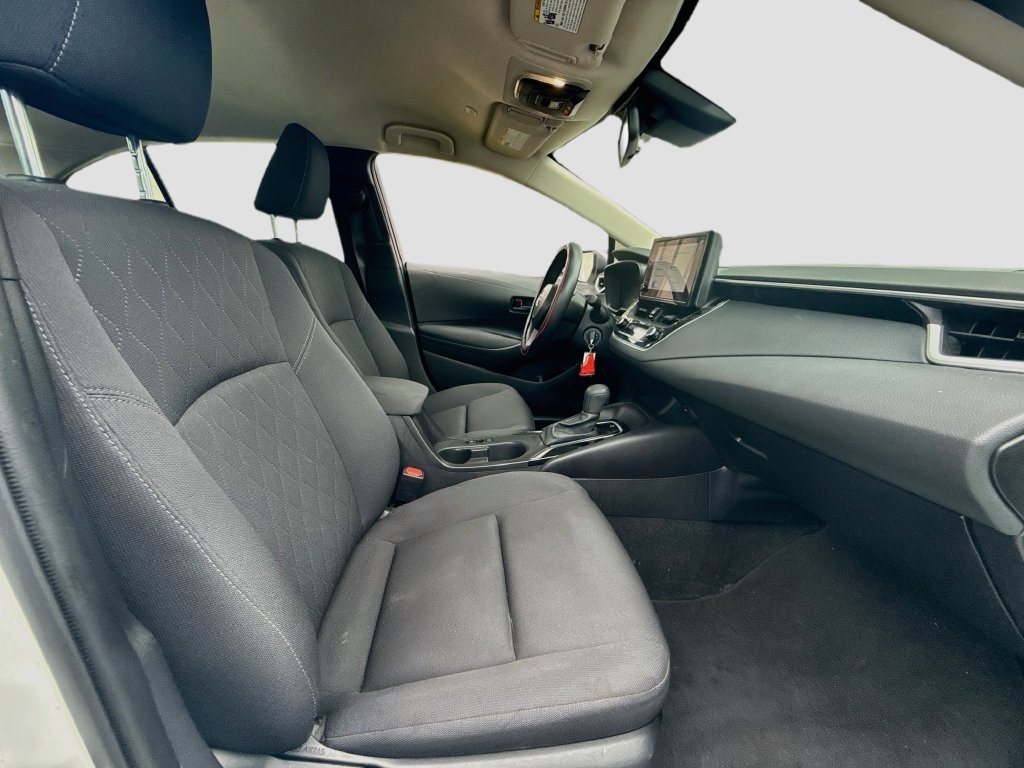 Used 2024 Toyota Corolla LE FWD image 29
