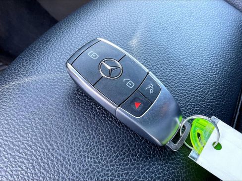 Used 2021 Mercedes-Benz GLA 250 image 11