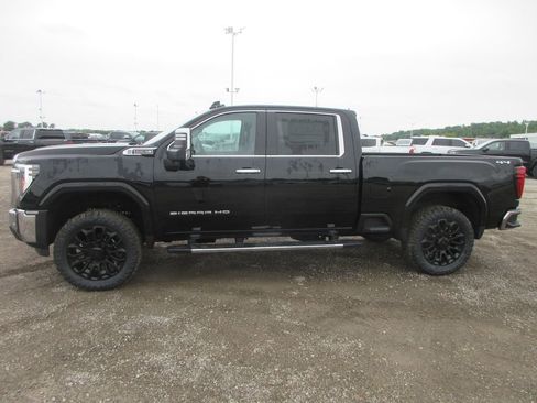 New 2026 GMC Sierra 2500 SLT w/ SLT Premium Package AWD/4WD image 9