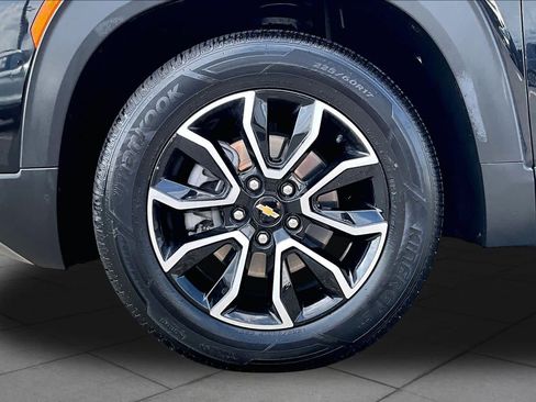 Used 2021 Chevrolet TrailBlazer ACTIV w/ Convenience Package FWD image 11