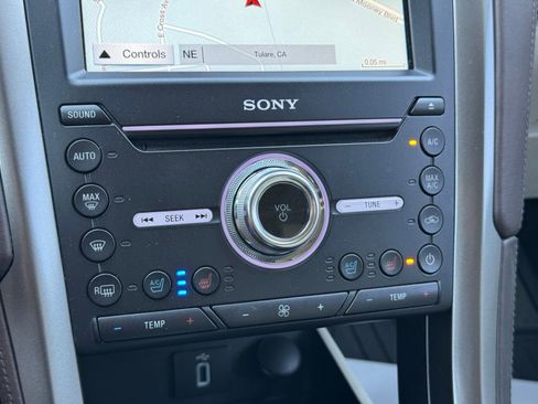 Used 2017 Ford Fusion Energi Platinum FWD image 27