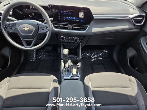 Used 2025 Chevrolet TrailBlazer LT FWD image 12