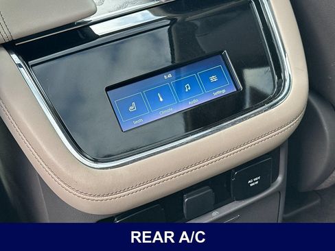 Used 2024 Lincoln Navigator L Reserve AWD/4WD image 16