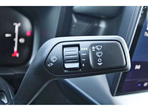 Certified 2025 Ford Maverick XL FWD image 17