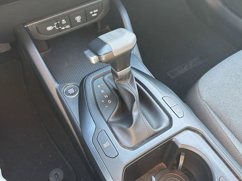 Used 2025 Kia K4 FWD image 24