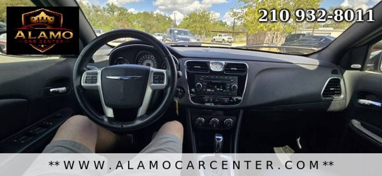Used 2013 Chrysler 200 Limited FWD image 36